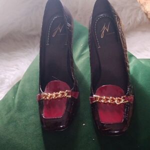 Elegant Burgundy Chain Loafers